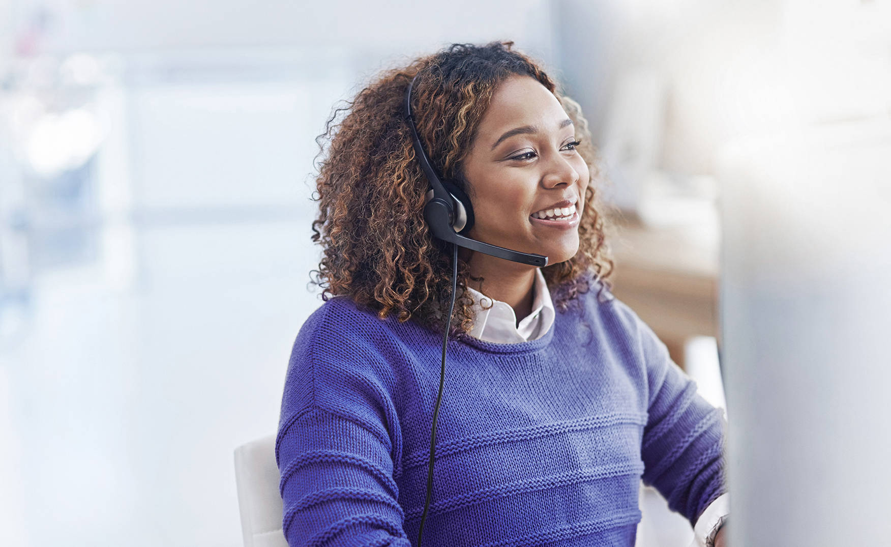 AB-Customer-Service-Female_RGB_Small