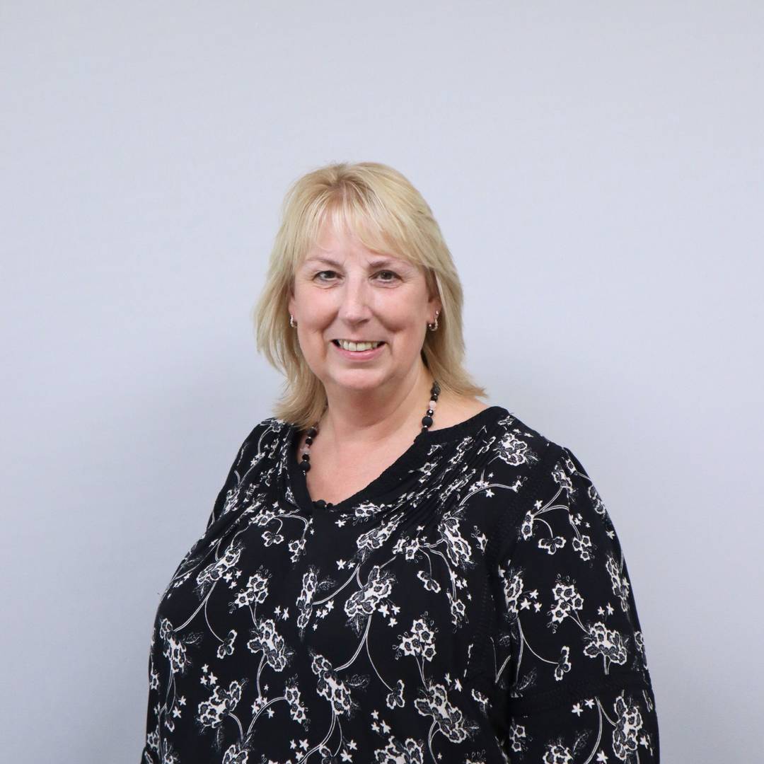 Kate Mincher Headshot